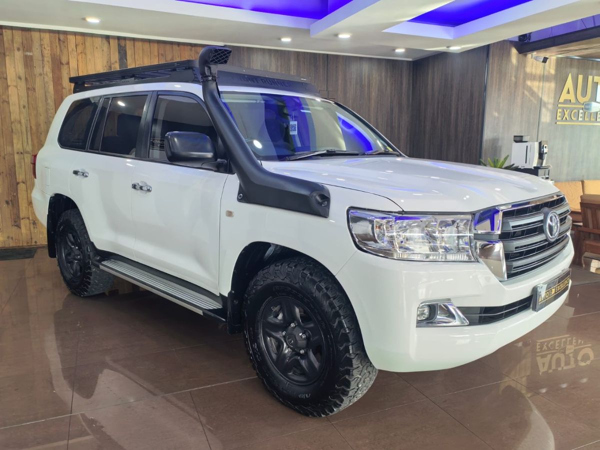 2017 Toyota Land Cruiser 200 4.5 D V8 GX Auto