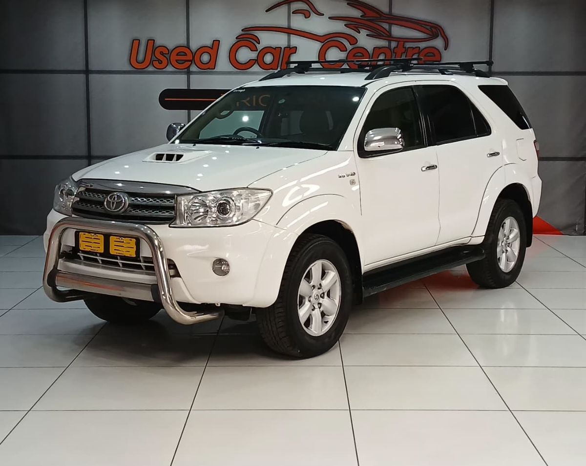 2011 Toyota Fortuner 3.0 D-4D Raised Body