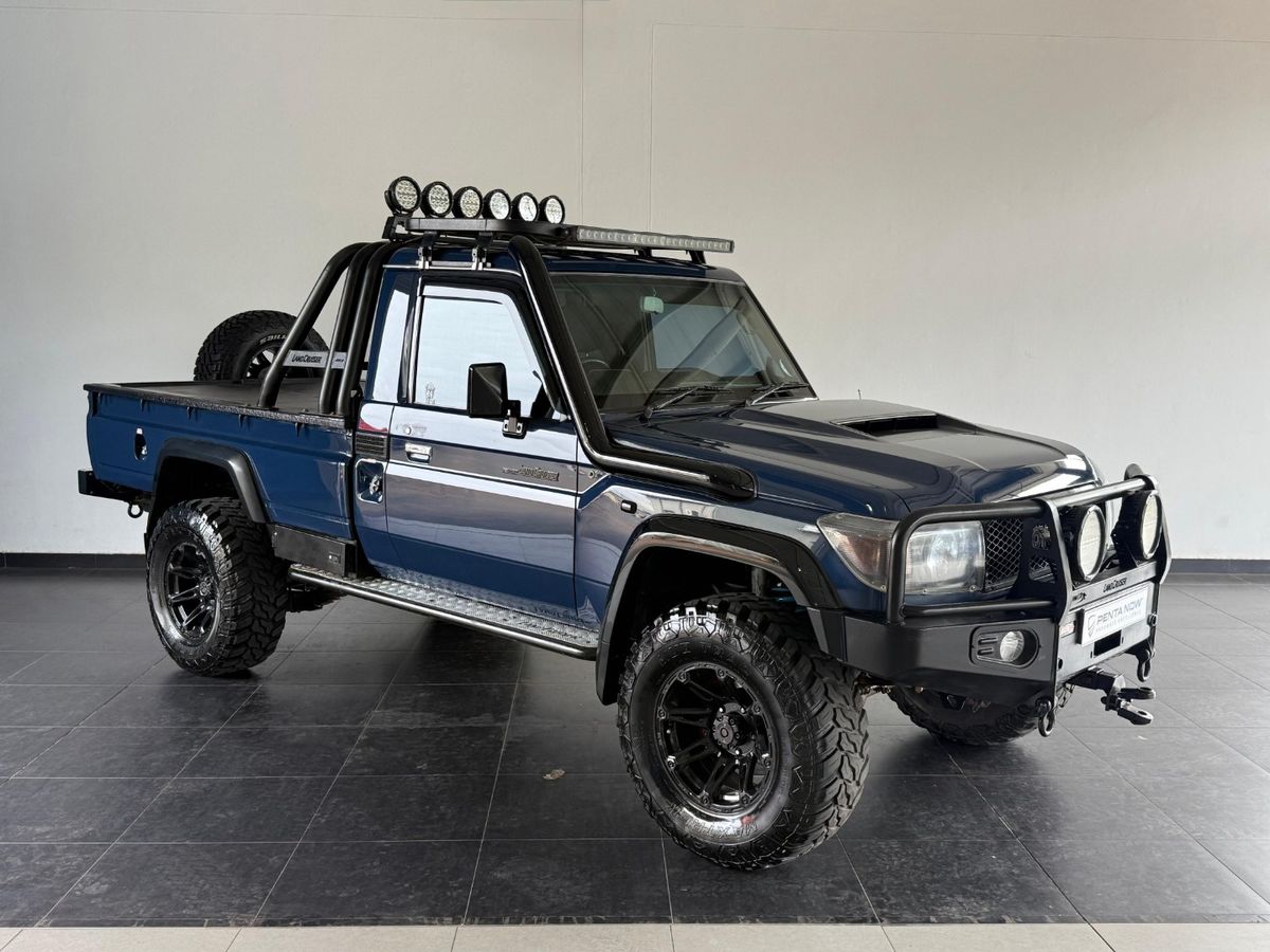 2018 Toyota Land Cruiser 79 4.5 4D LX V Single-Cab