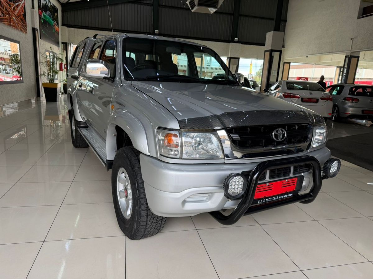 2002 Toyota Hilux 2700i Raider 4x4 Double-Cab