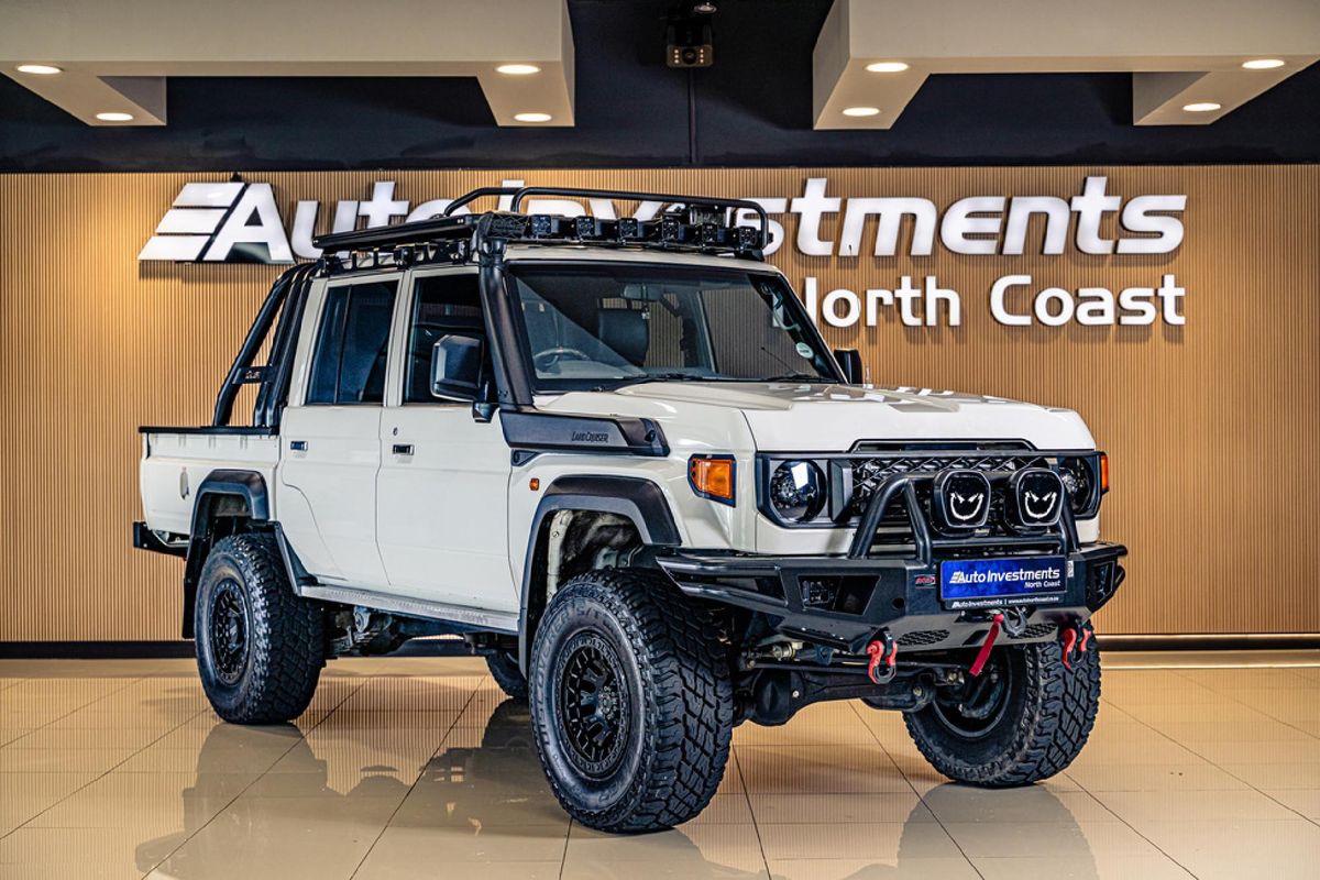 2025 Toyota Land Cruiser 79 4.5 D Double-Cab