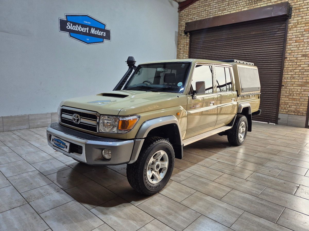 2020 Toyota Land Cruiser 79 4.5 D Double-Cab