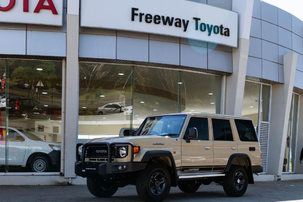 2026 Toyota Land Cruiser 76 2.8GD-6 Station Wagon VX