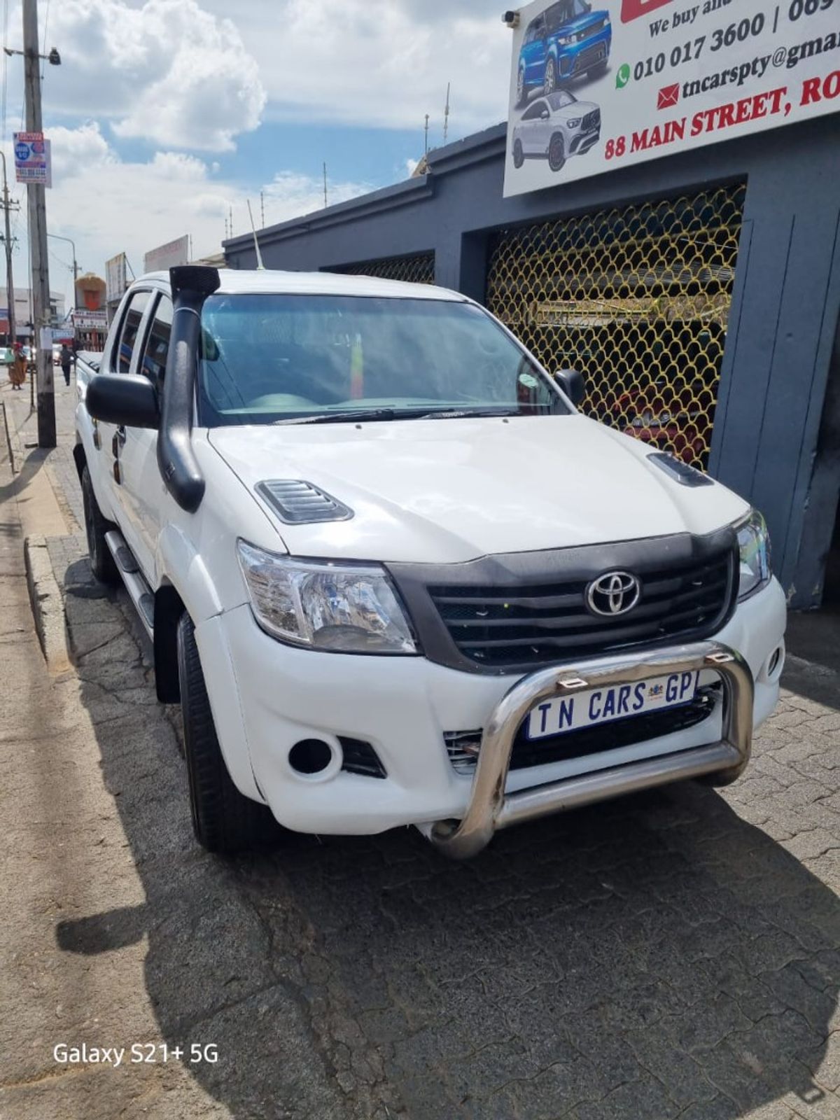 2015 Toyota Hilux 2.5 D-4D SRX 4x4 Double-Cab