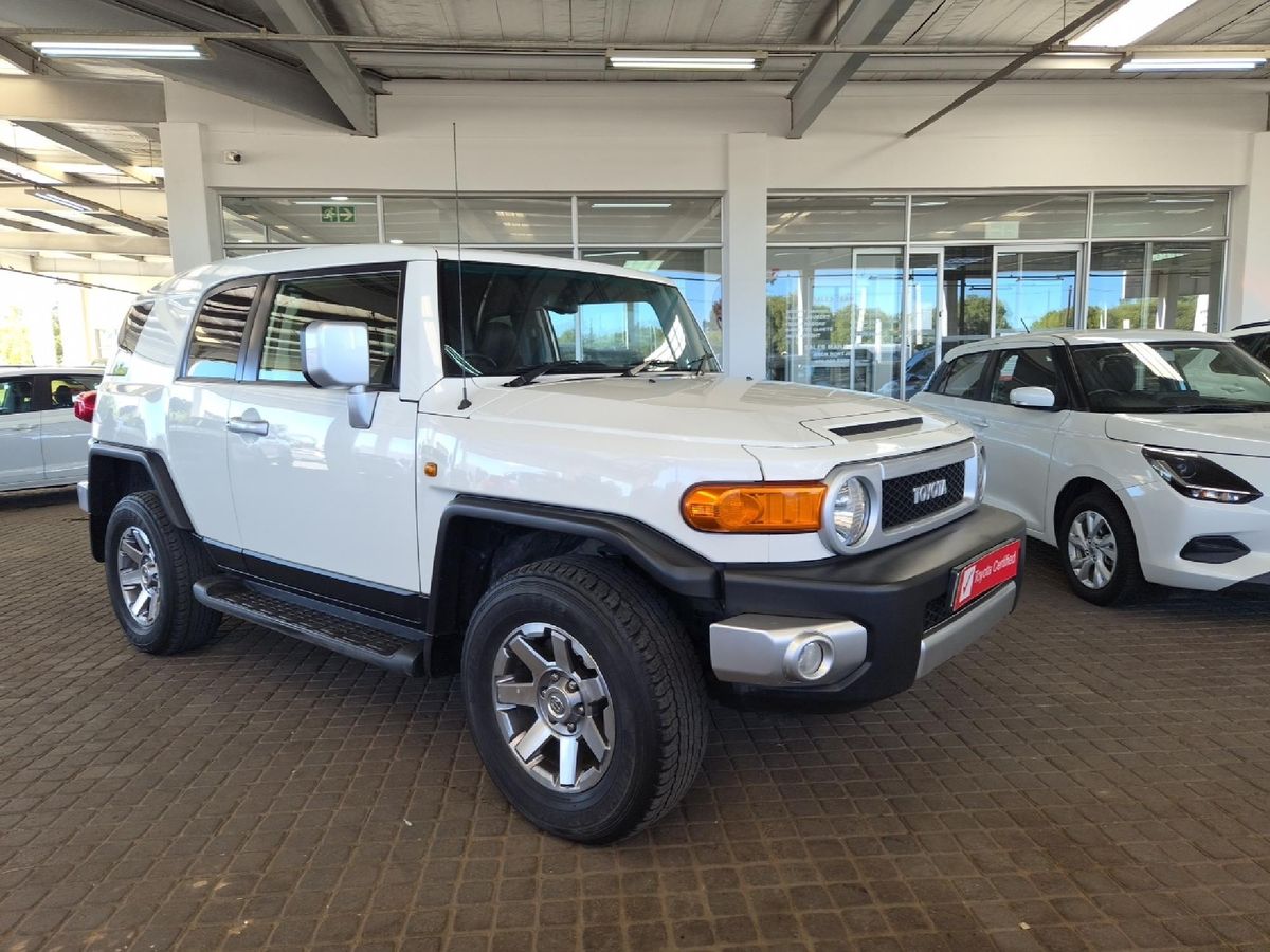 2022 Toyota FJ Cruiser 4.0 V6