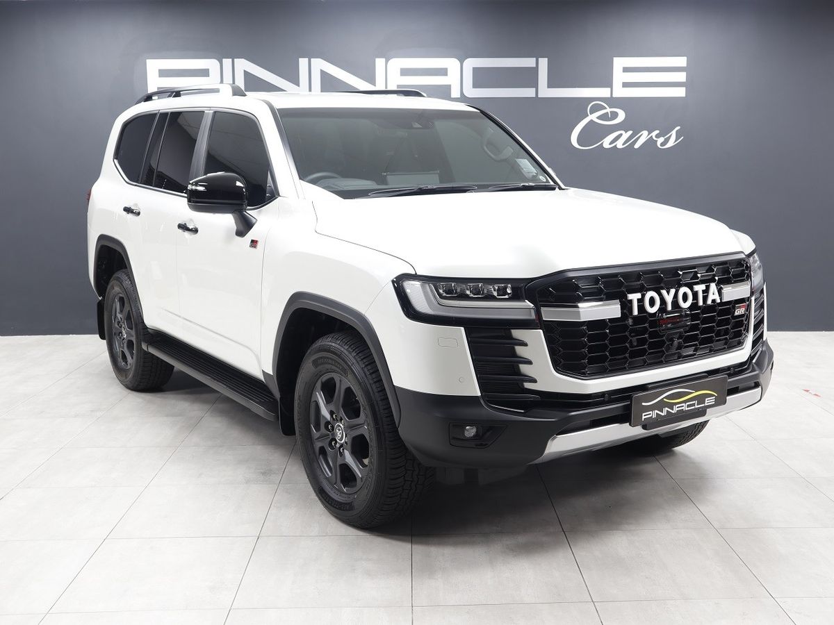 2022 Toyota Land Cruiser 300 V6 3.3 D GR-S