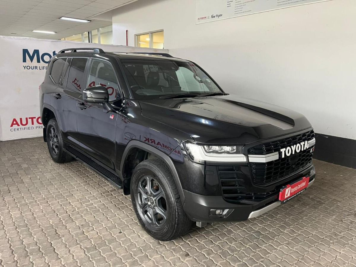 2023 Toyota Land Cruiser 300 V6 3.3 D GR-S