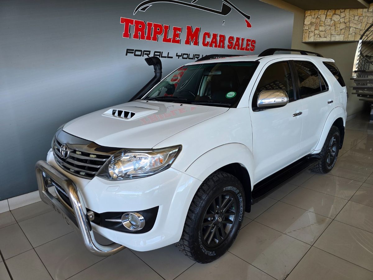 2015 Toyota Fortuner 3.0 D-4D Raised Body Auto