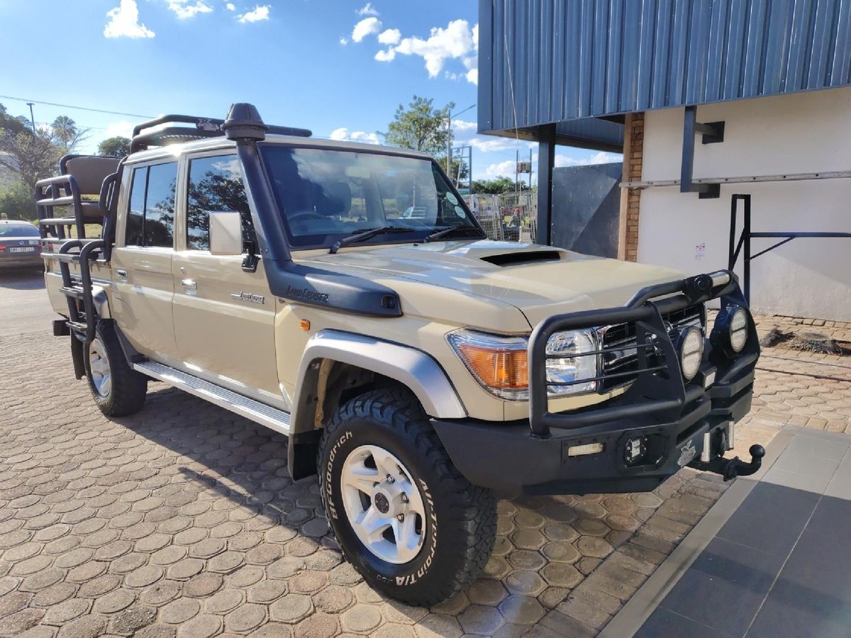 2023 Toyota Land Cruiser 79 4.5 D Double-Cab