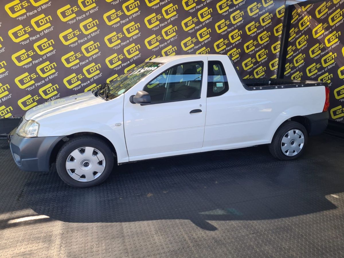 2019 Nissan NP200 1.6 A/C Safety Pack