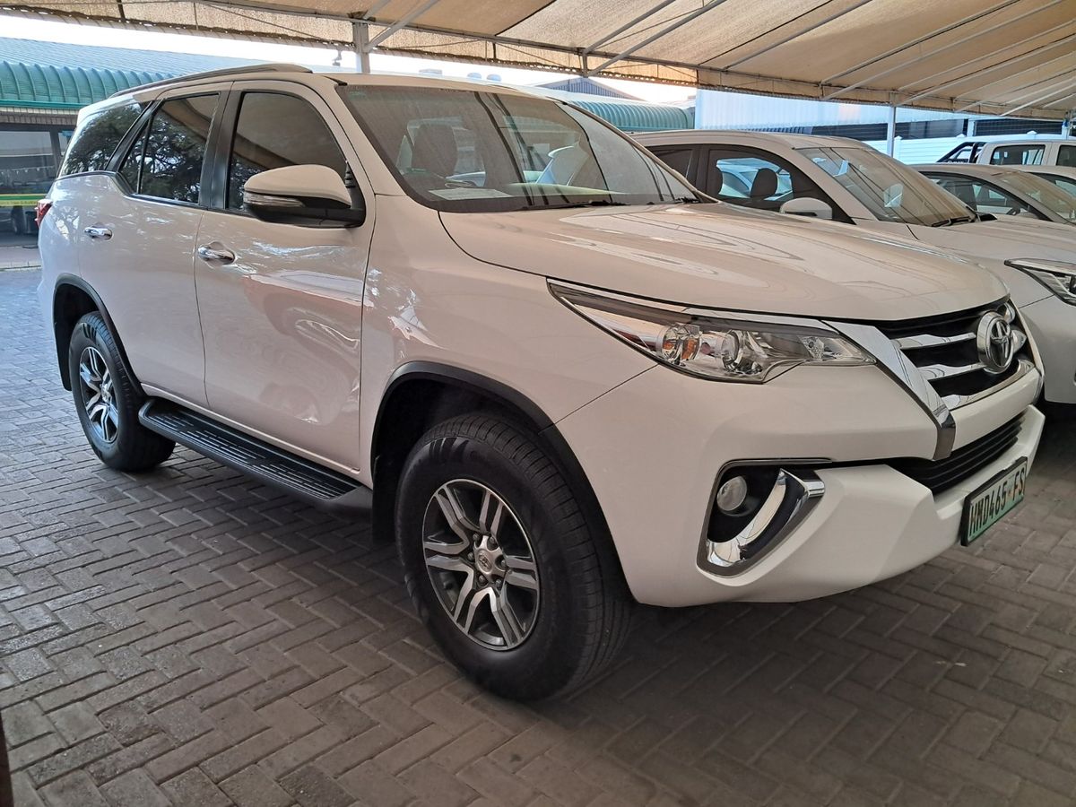 2017 Toyota Fortuner 2.4 GD-6 Raised Body Auto
