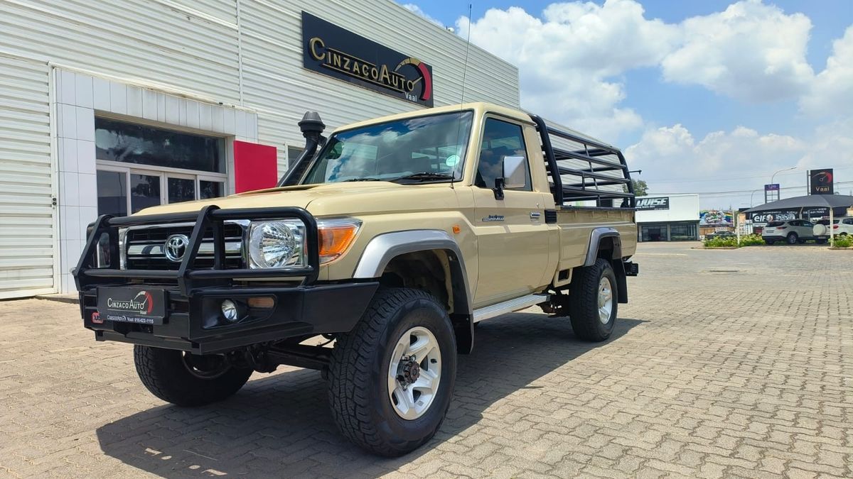 2021 Toyota Land Cruiser 79 4.5 D Single-Cab
