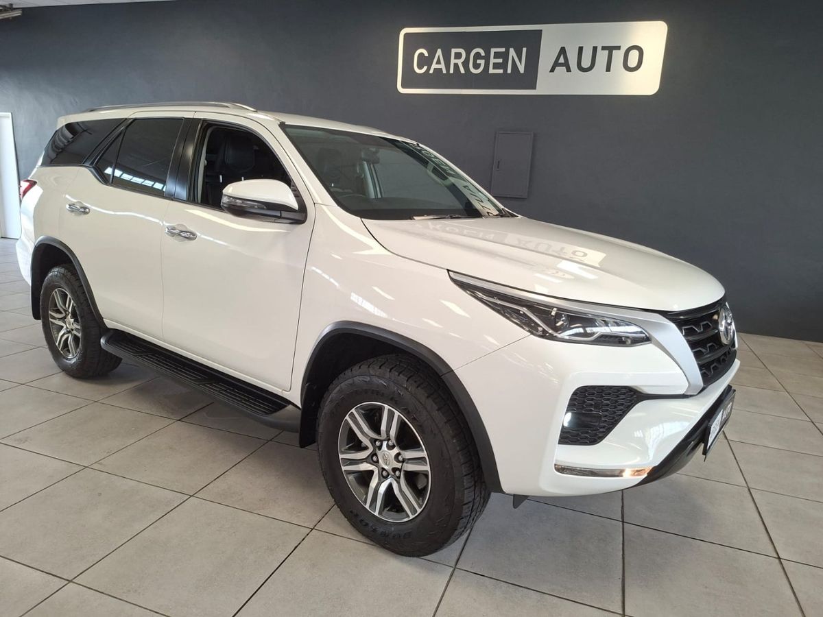 2022 Toyota Fortuner 2.4 GD-6 Raised Body