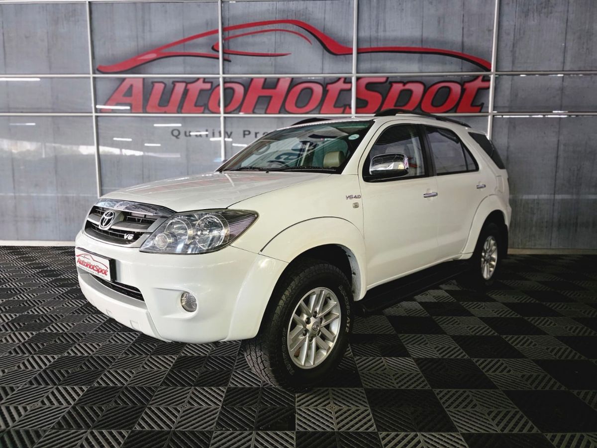 2006 Toyota Fortuner 4.0 V6 Raised Body