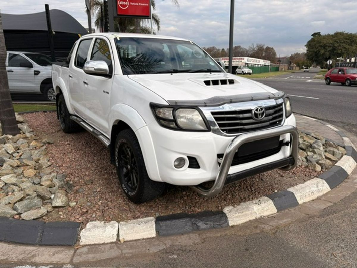 2013 Toyota Hilux 3.0 D-4D Raider Raised Body Double-Cab