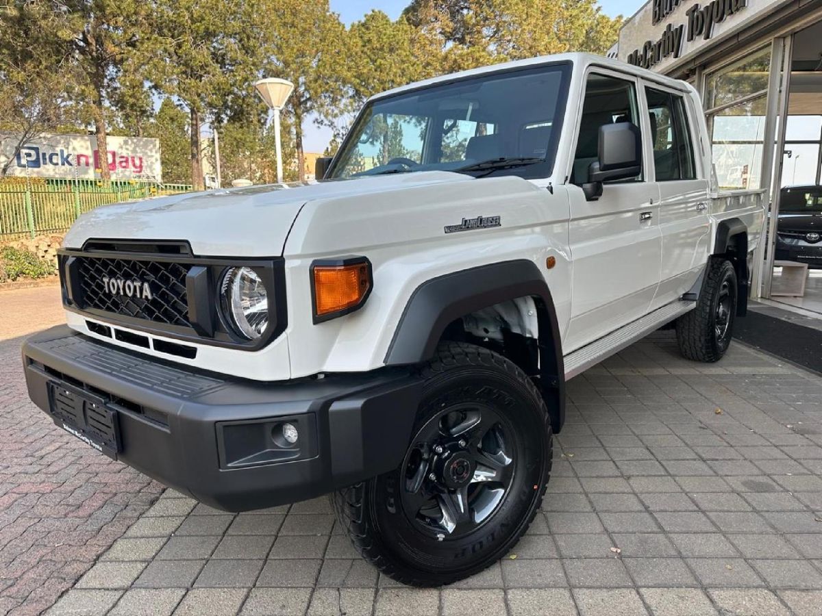 2026 Toyota Land Cruiser 79 4.2 D Double-Cab