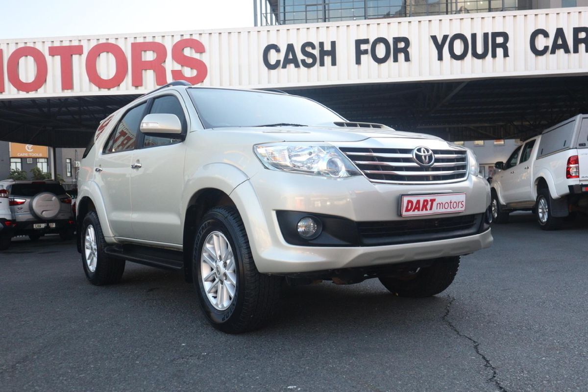 2012 Toyota Fortuner 2.5 D-4D Raised Body
