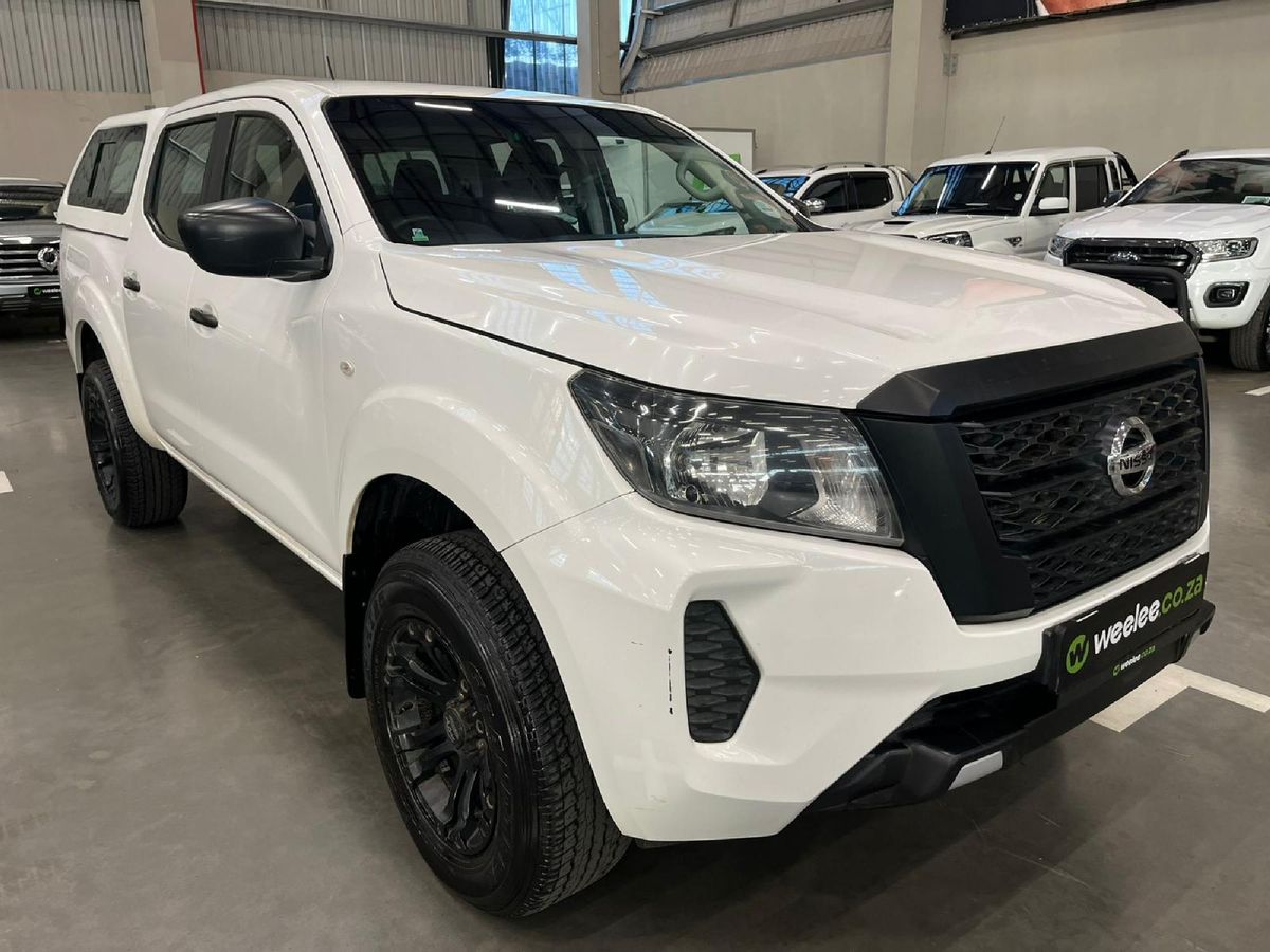 2022 Nissan Navara 2.5 DDTi SE Double-Cab