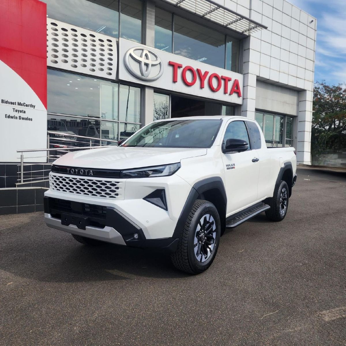 2026 Toyota Hilux 2.8 GD-6 RB Raider X Auto Extended Cab