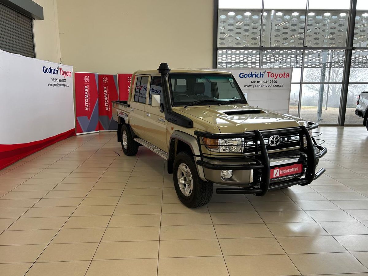 2022 Toyota Land Cruiser 79 4.5 D Double-Cab