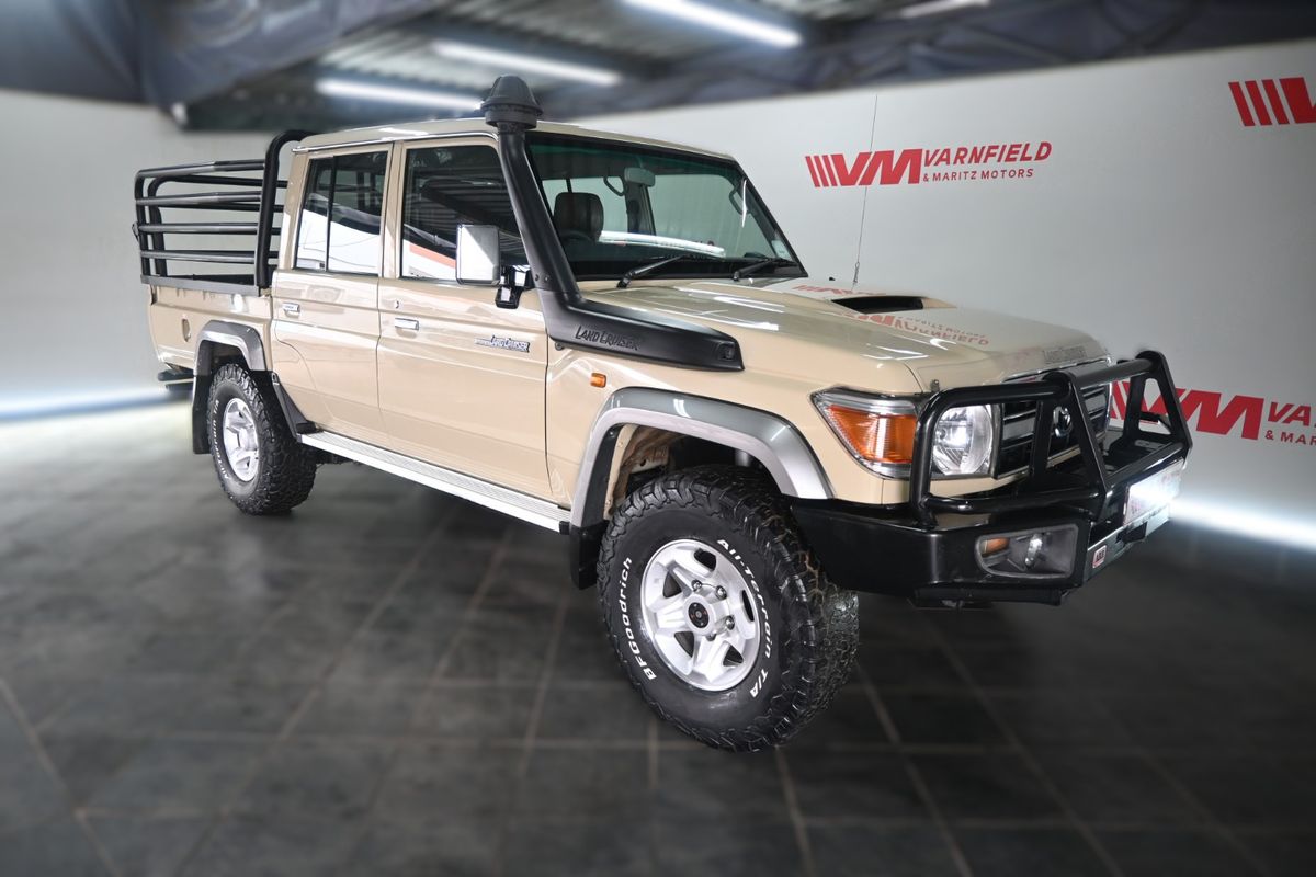 2020 Toyota Land Cruiser 79 4.5 D Double-Cab