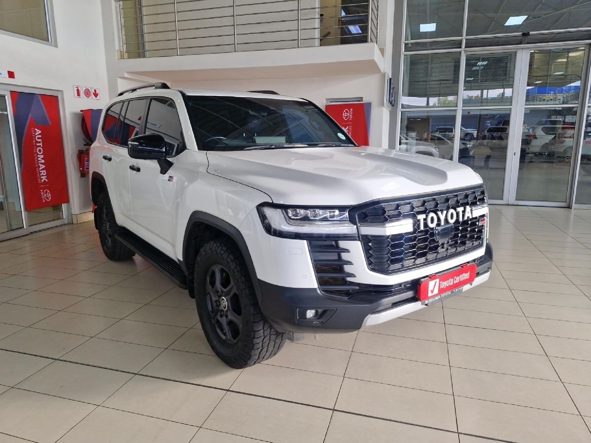 2023 Toyota Land Cruiser 300 V6 3.5 T GR-S