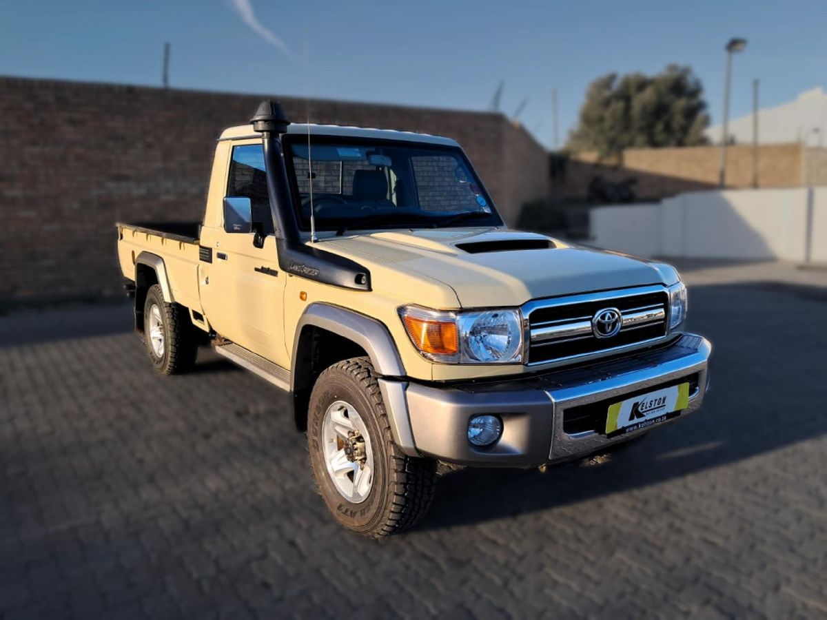 2020 Toyota Land Cruiser 79 4.5 D Single-Cab