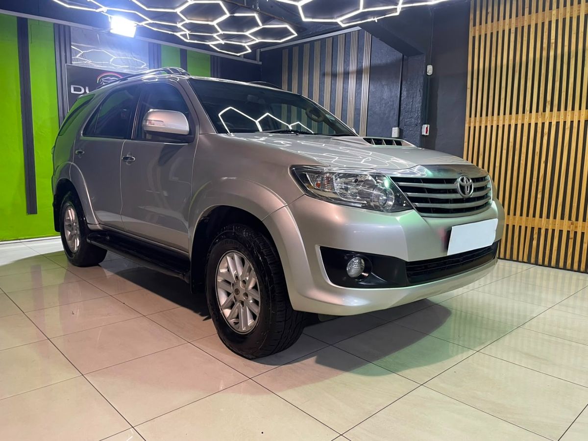 2013 Toyota Fortuner 2.5 D-4D Raised Body