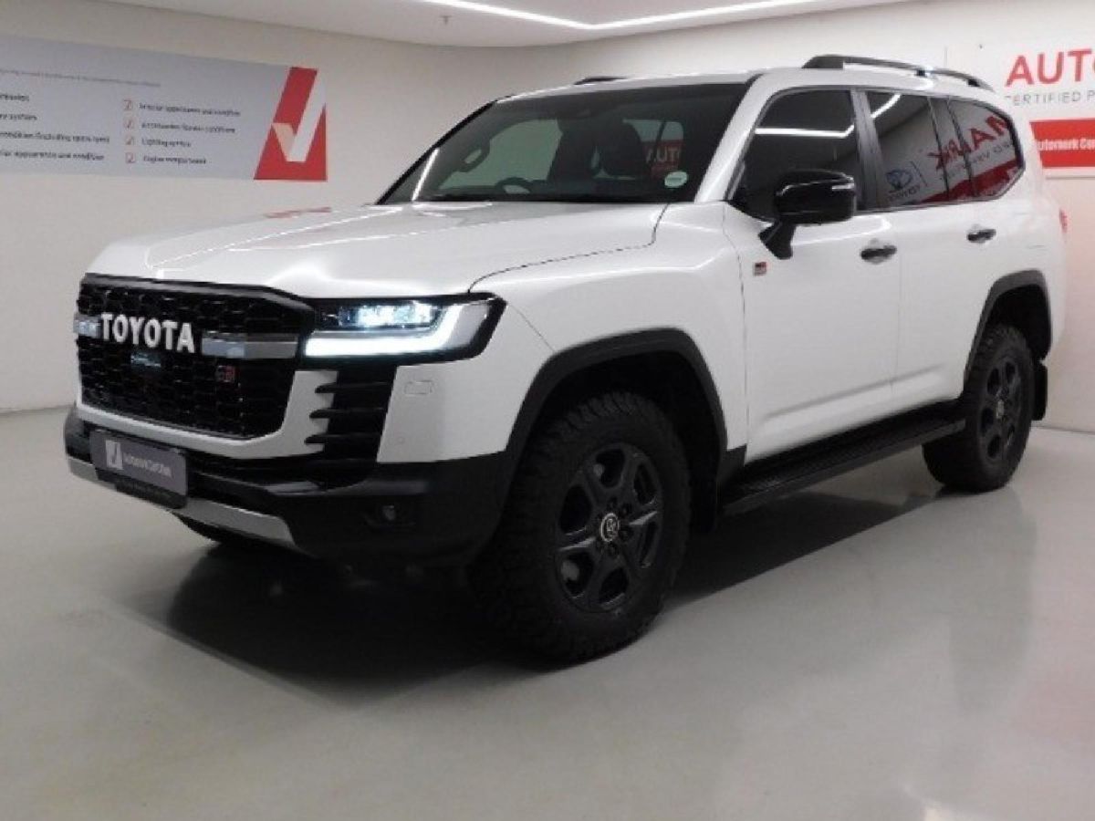 2023 Toyota Land Cruiser 300 V6 3.5 T GR-S