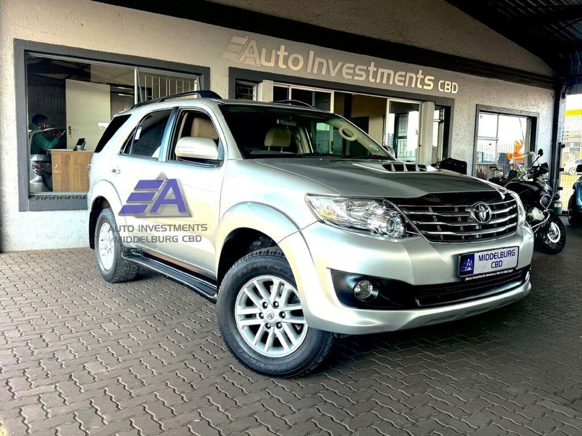 2011 Toyota Fortuner 2.5 D-4D Raised Body
