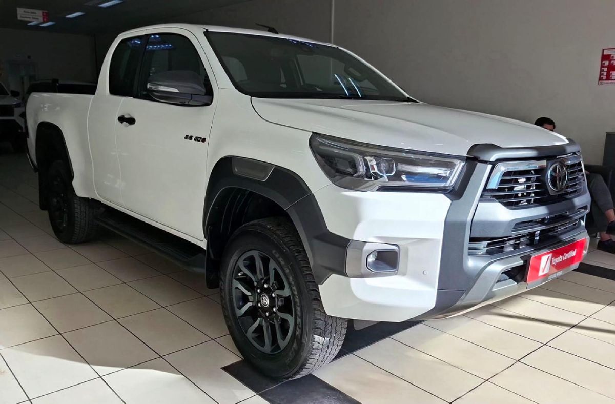2023 Toyota Hilux 2.8 GD-6 Raised Body Legend Auto Extended Cab