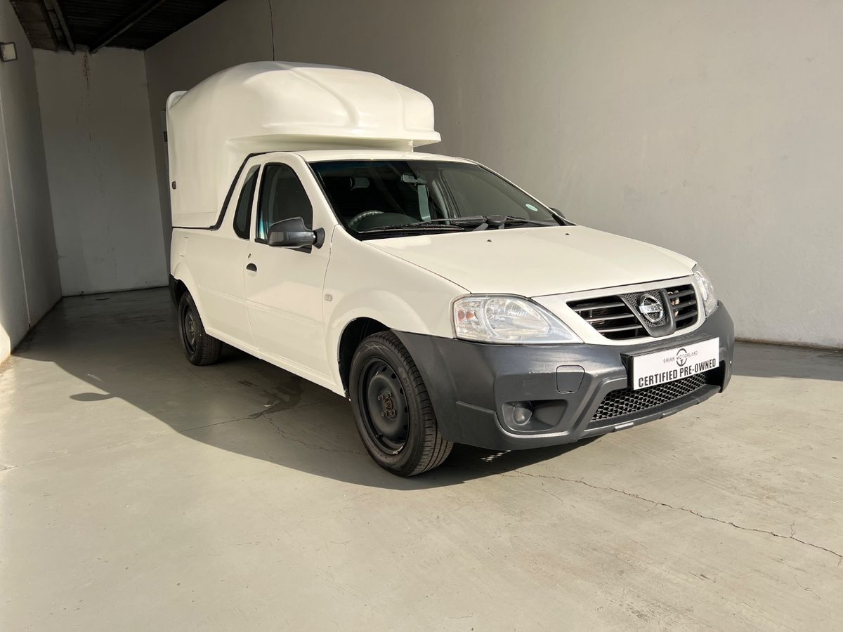2022 Nissan NP200 1.6 A/C Safety Pack