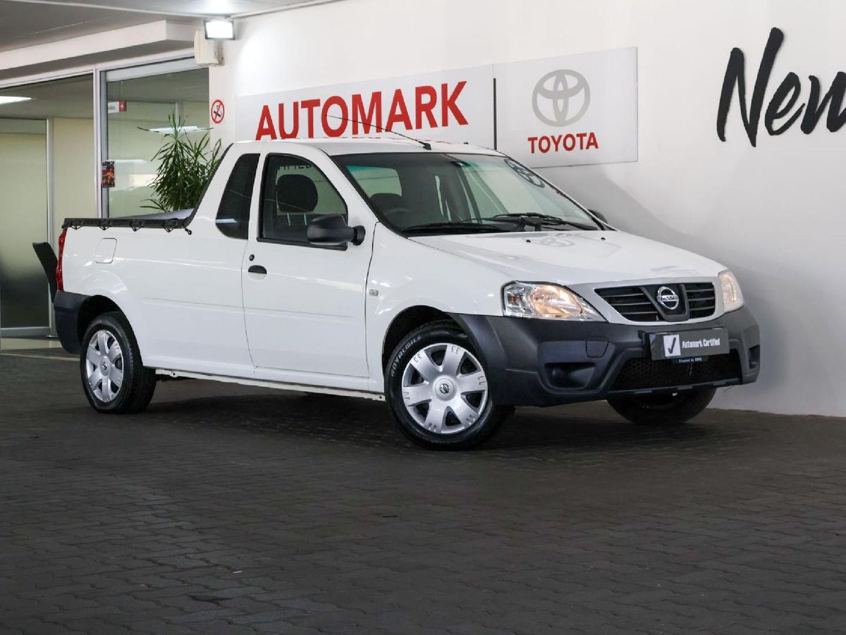 2023 Nissan NP200 1.6 A/C Safety Pack