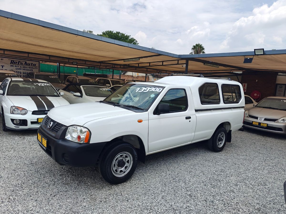 2017 Nissan NP300 2.0i LWB Single-Cab