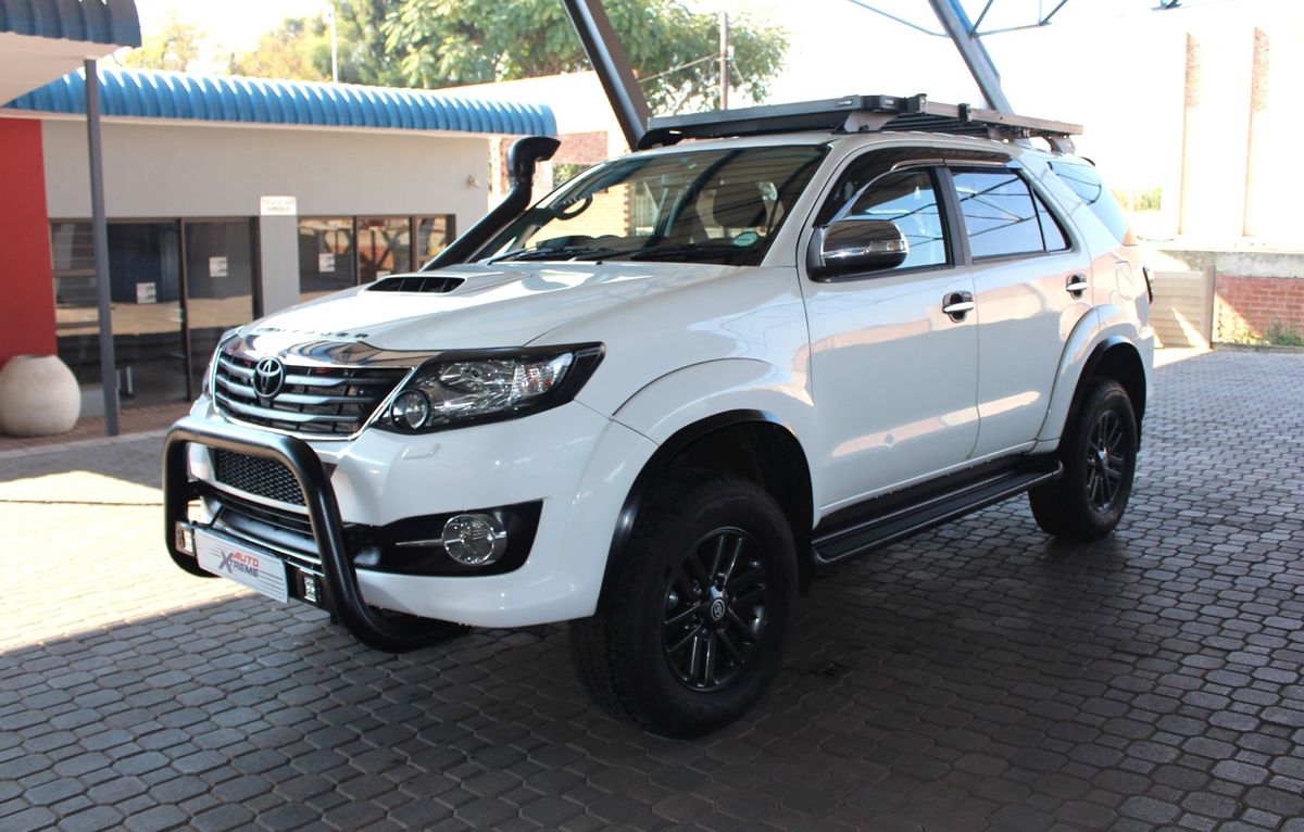 2015 Toyota Fortuner 3.0 D-4D Raised Body Auto