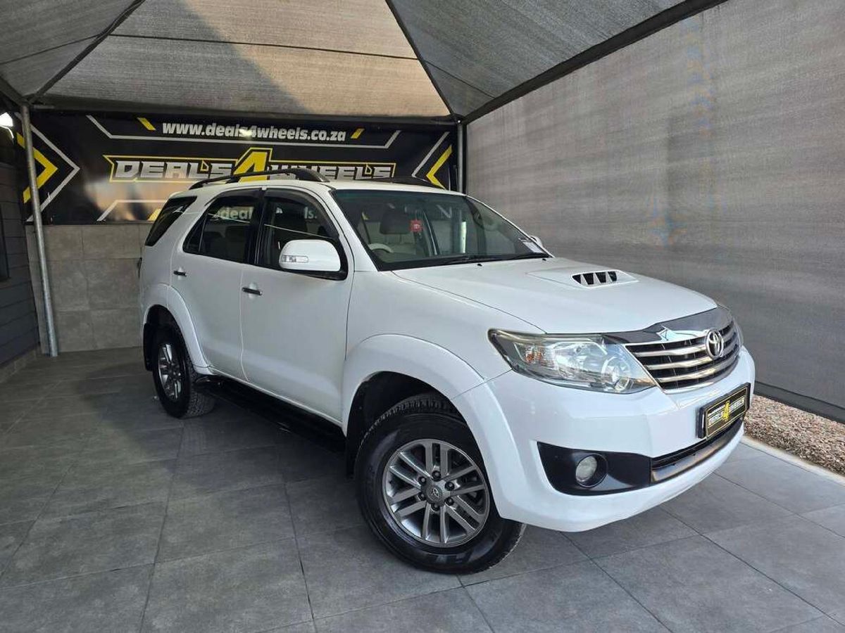2013 Toyota Fortuner 2.5 D-4D Raised Body