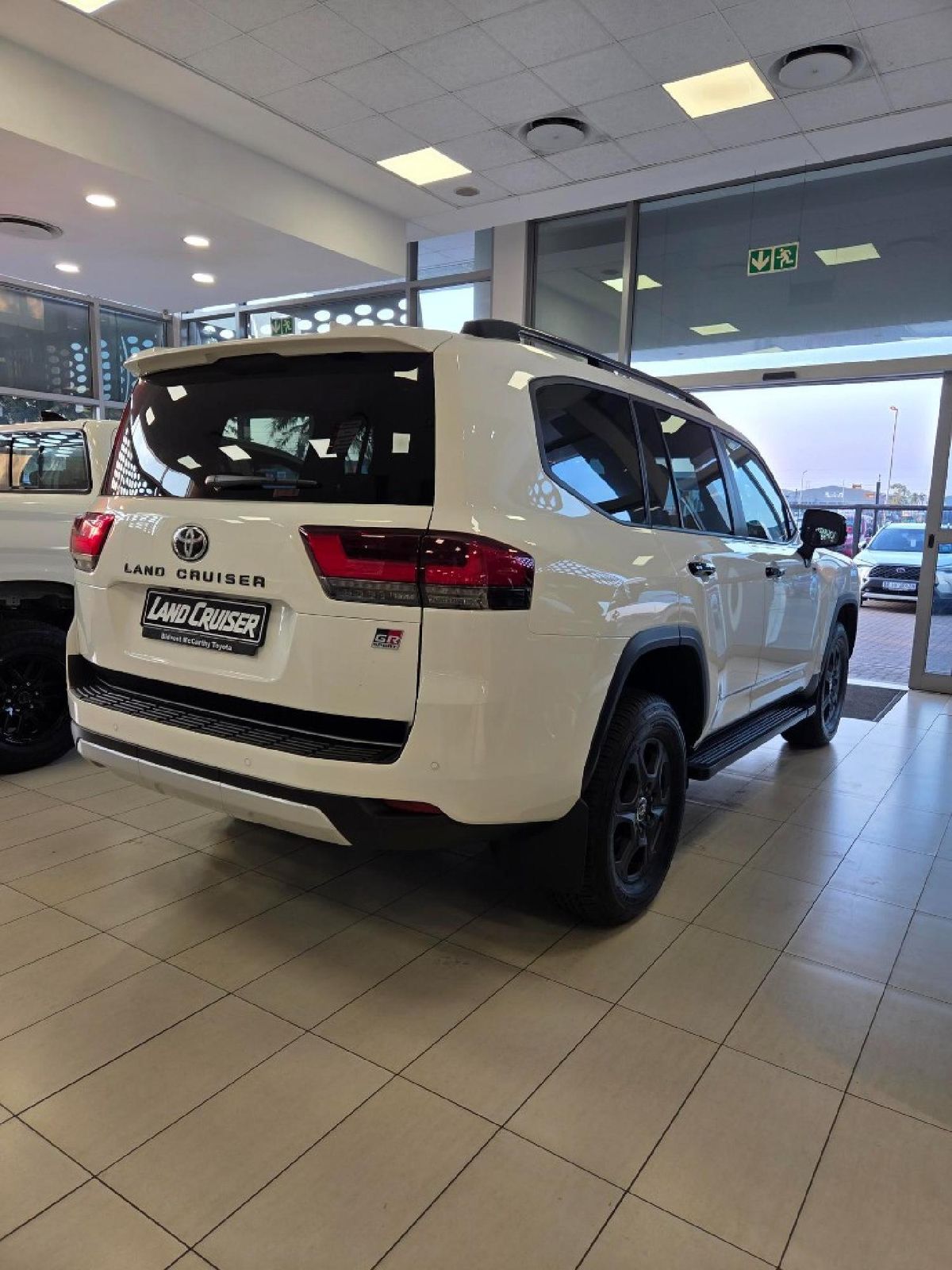 2026 Toyota Land Cruiser 300 V6 3.3D GR-S