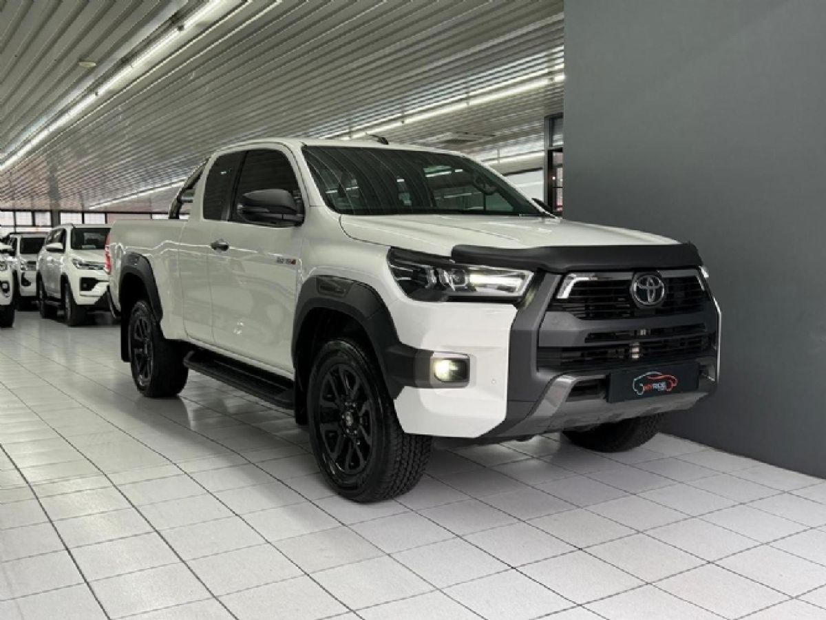 2025 Toyota Hilux 2.8 GD-6 Raised Body Legend Extended Cab