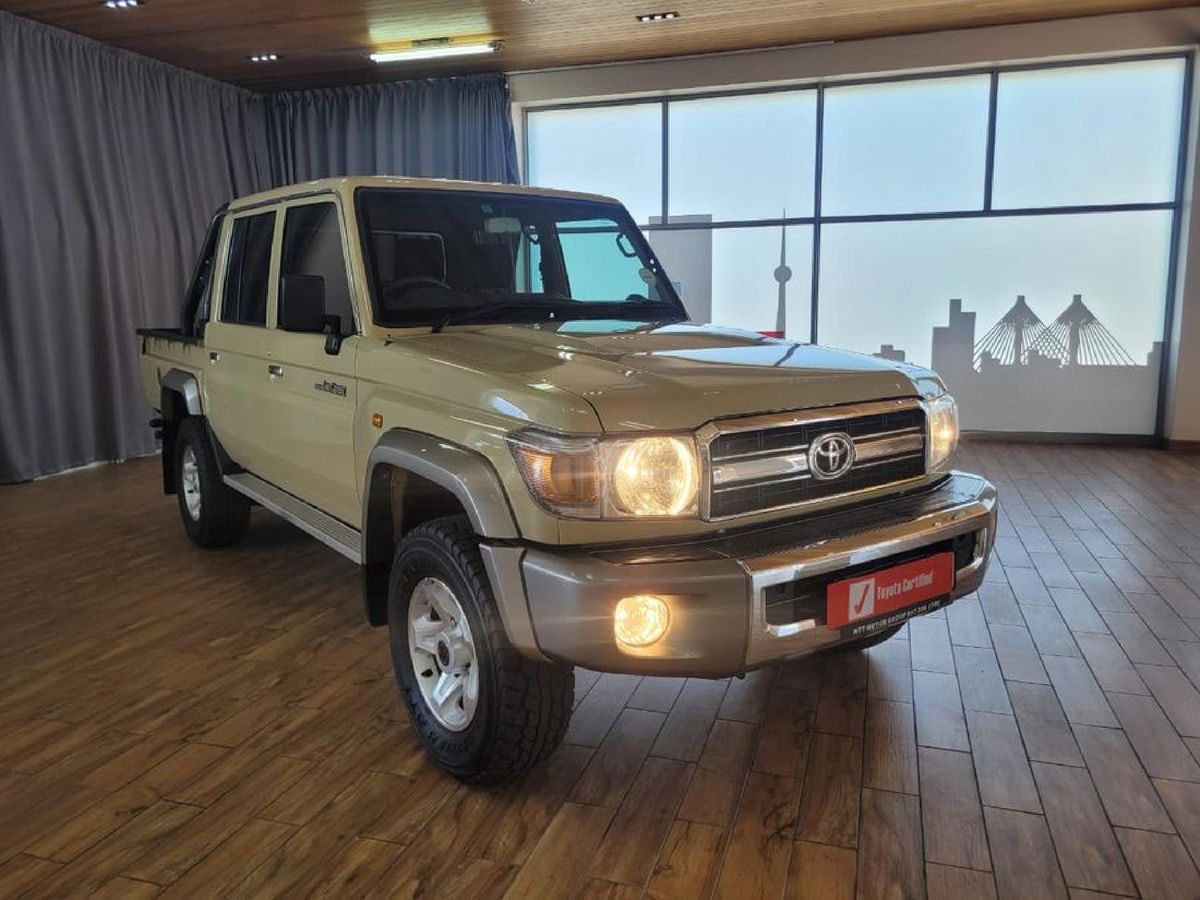 2022 Toyota Land Cruiser 79 4.2 D Double-Cab