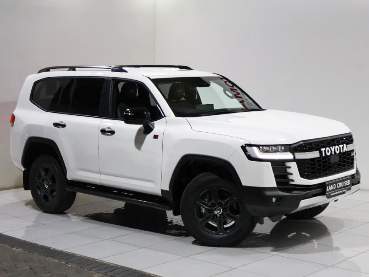 2026 Toyota Land Cruiser 300 V6 3.3D GR-S