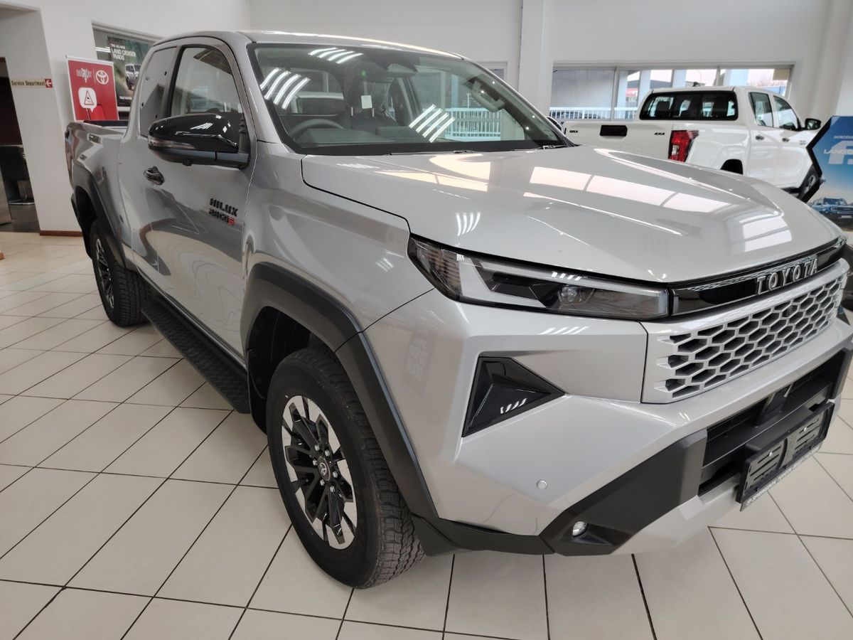 2026 Toyota Hilux 2.8 GD-6 RB Raider X 4x4 Auto Extended Cab