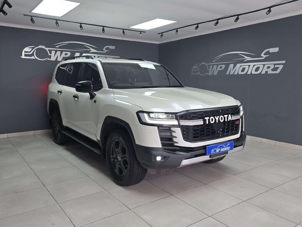 2024 Toyota Land Cruiser 300 V6 3.3 D GR-S