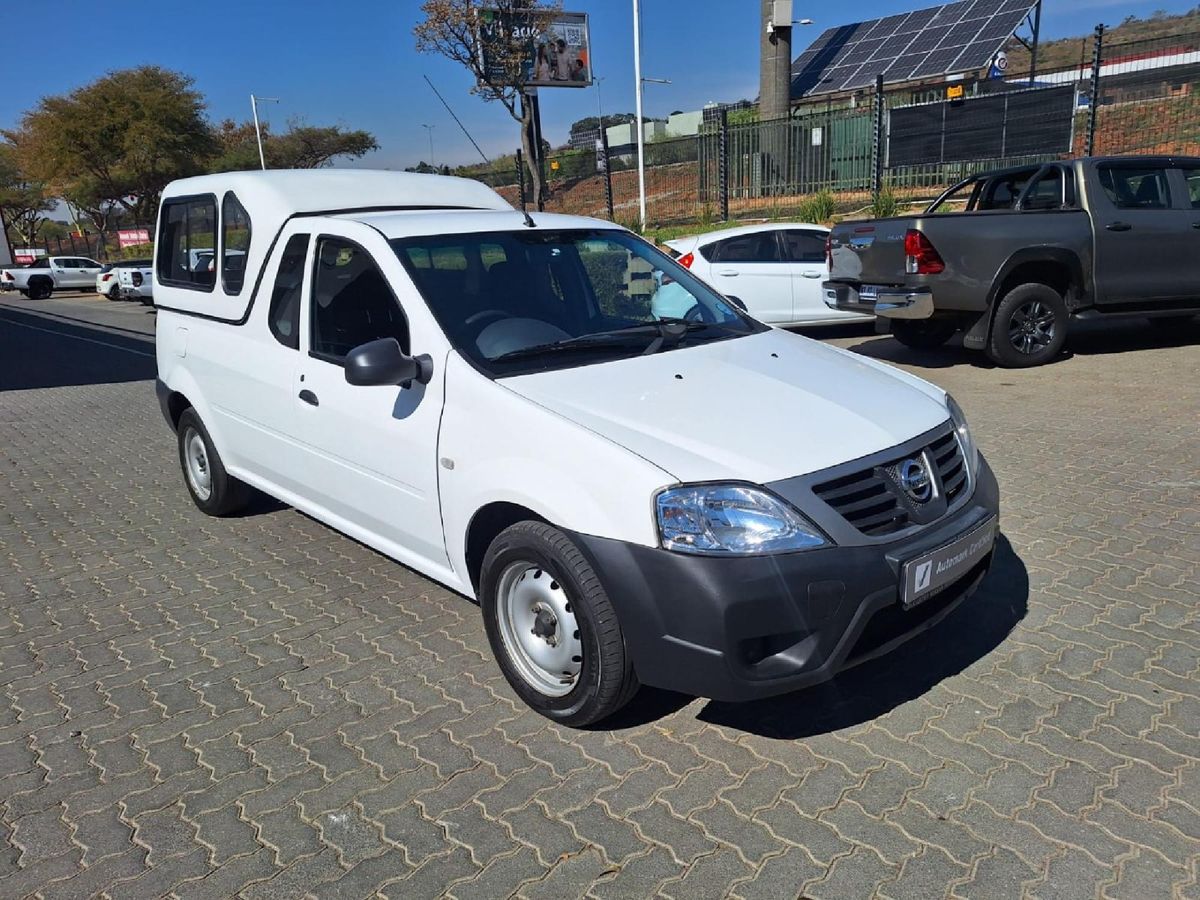 2022 Nissan NP200 1.6