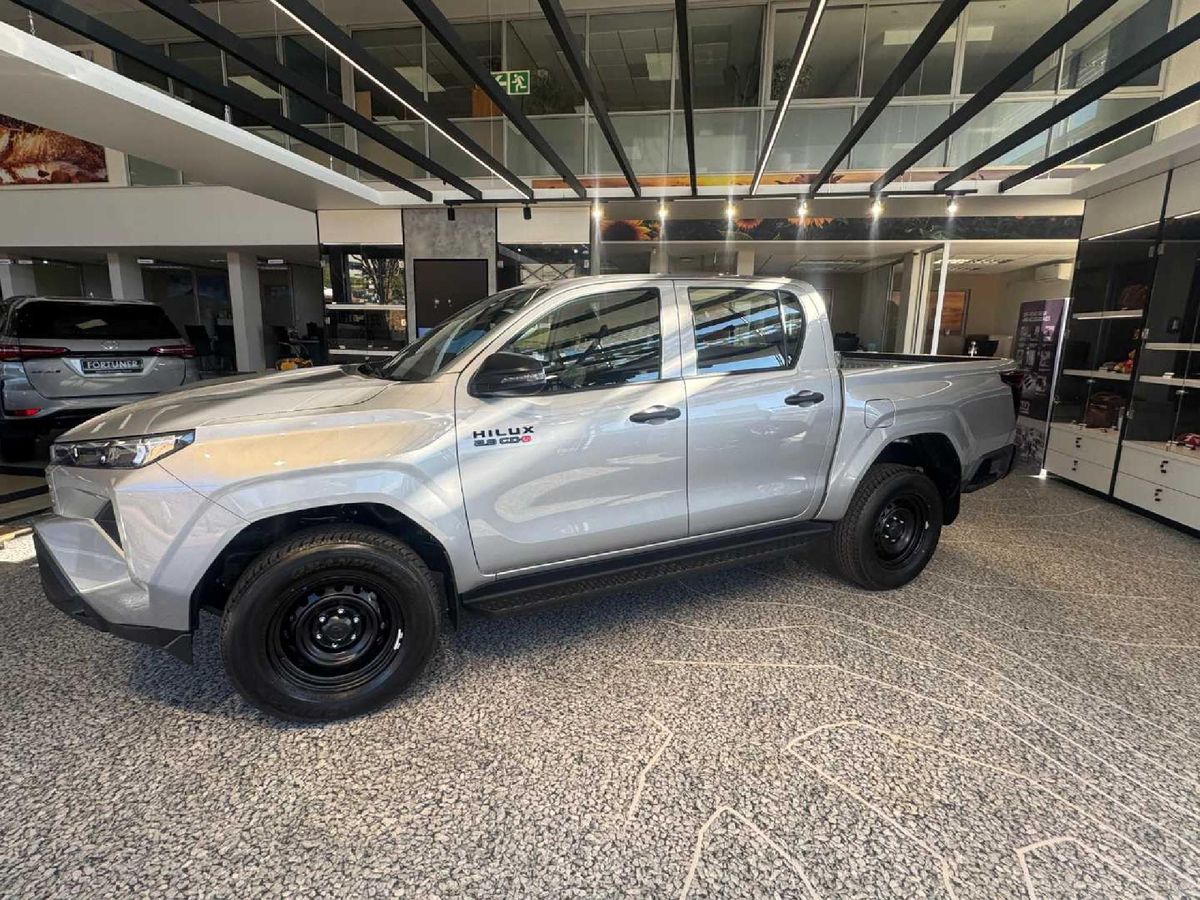 2026 Toyota Hilux 2.8 GD-6 RB SRX 4x4 Auto Double-Cab