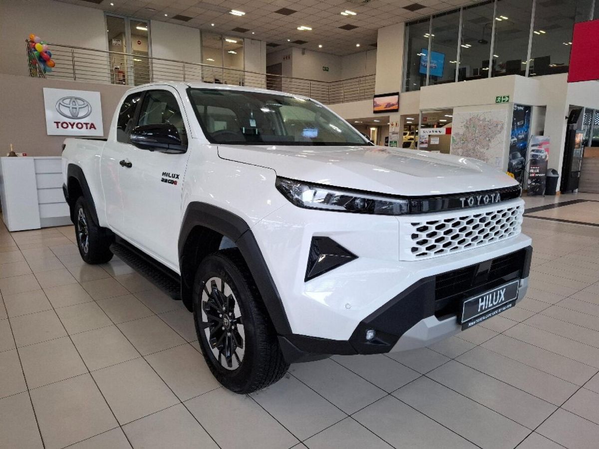2026 Toyota Hilux 2.8 GD-6 RB Raider X 4x4 Auto Extended Cab