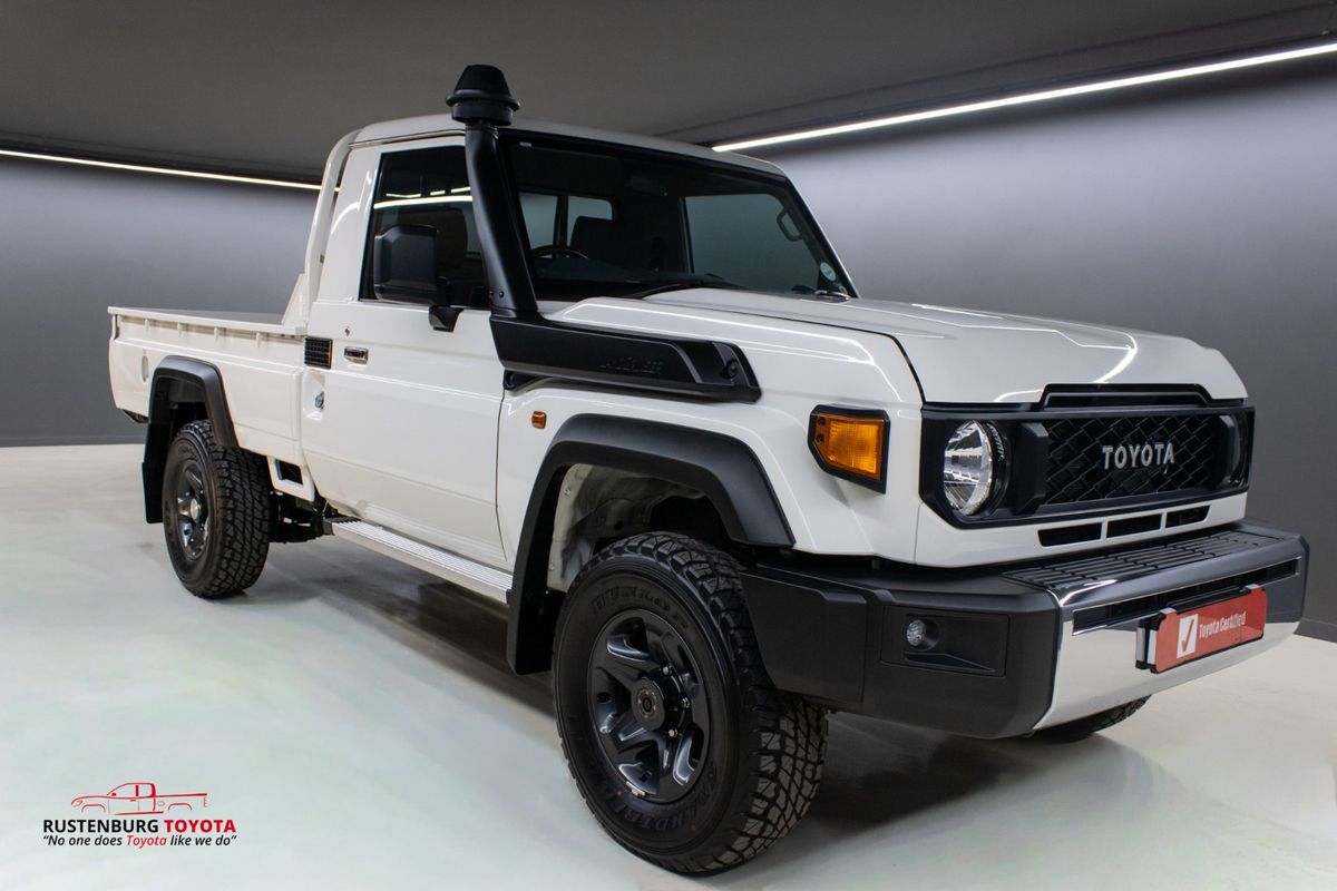 2025 Toyota Land Cruiser 79 4.5 D Single-Cab