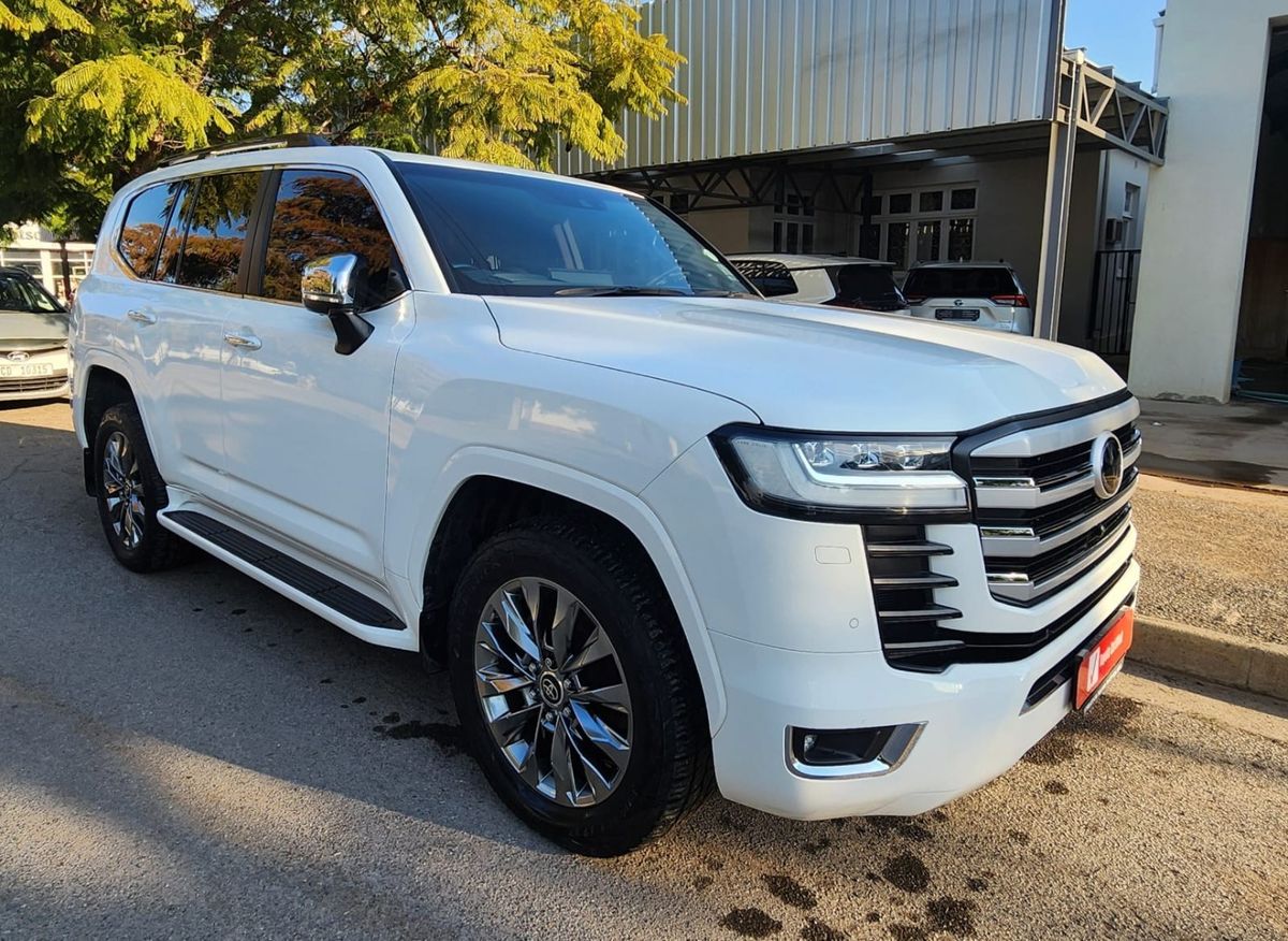 2022 Toyota Land Cruiser 300 V6 3.3 D ZX