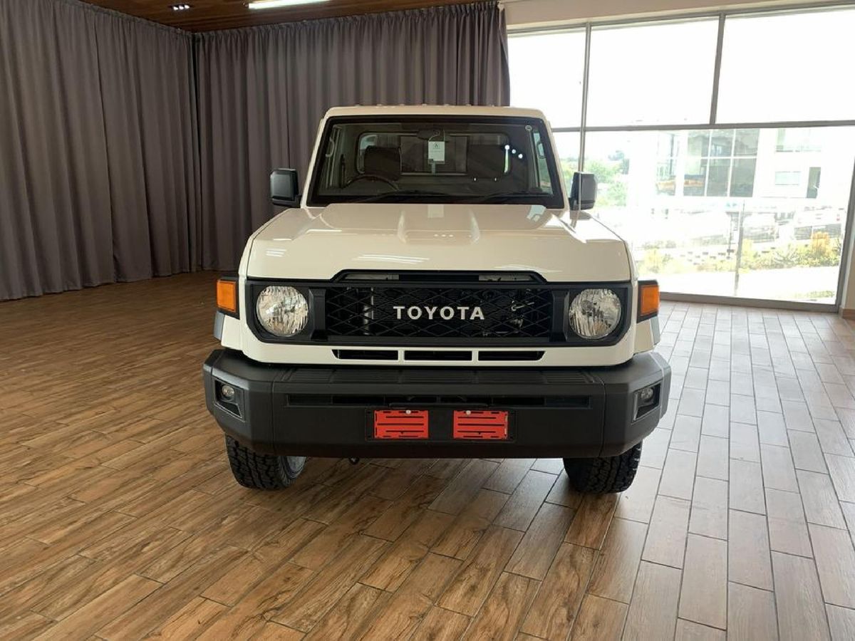 2026 Toyota Land Cruiser 79 2.8GD-6 Single-Cab