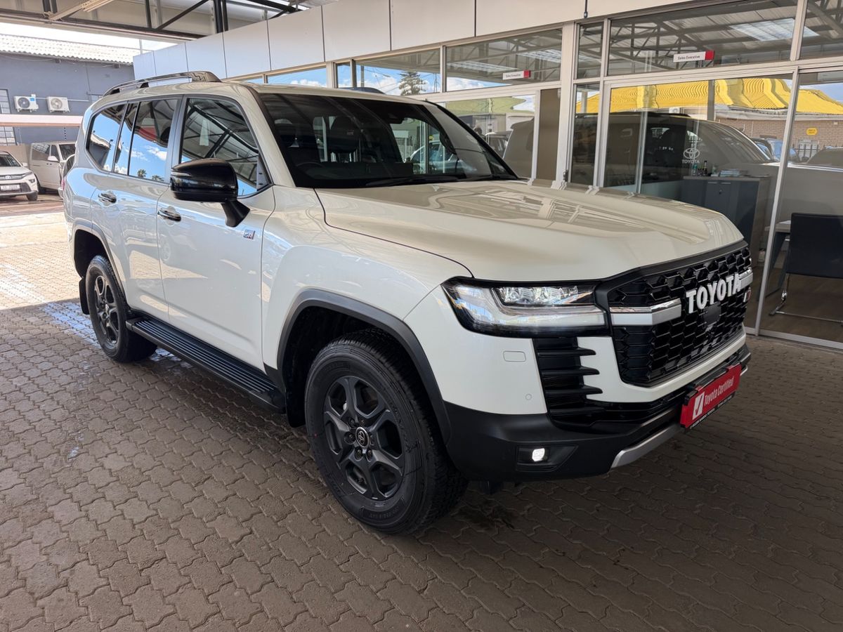 2024 Toyota Land Cruiser 300 V6 3.3 D GR-S