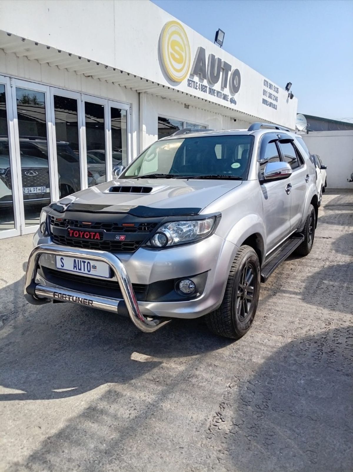 2015 Toyota Fortuner 3.0 D-4D Raised Body Auto